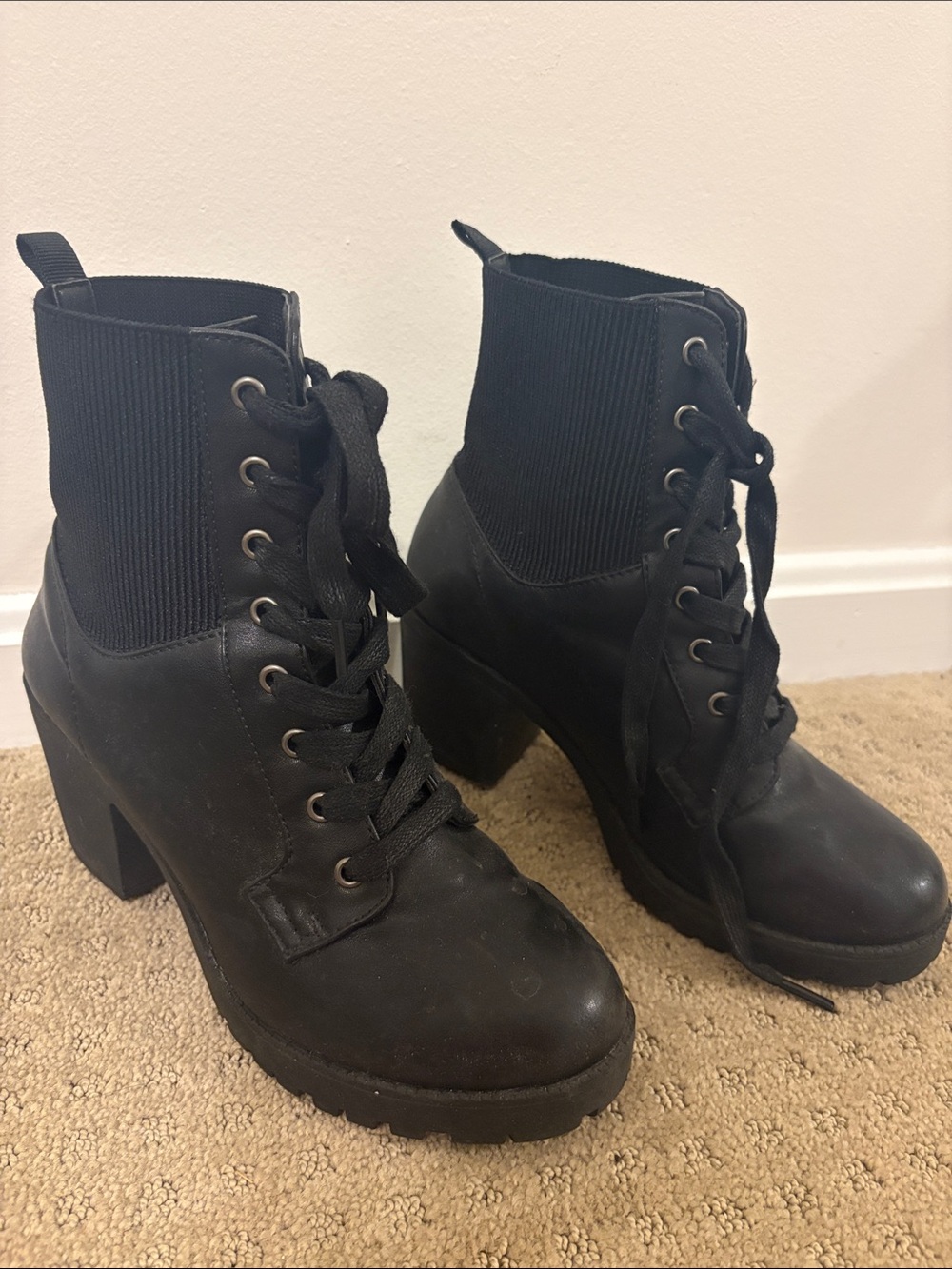 Zigi Soho Black Lace-Up Chunky Heel Ankle Boots